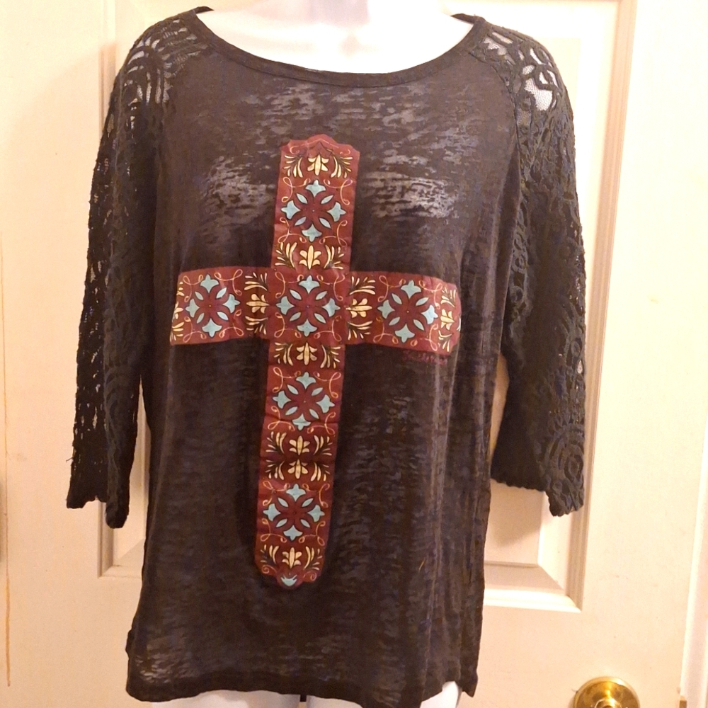 Southern Grace Top with Cross Lace Sleeves Large